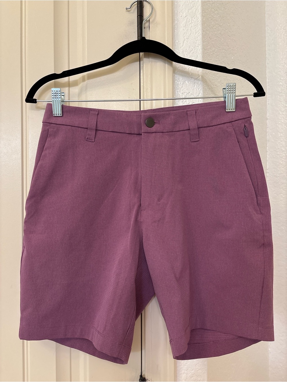 Lululemon Men’s Commission Golf Shorts Purple Size 28 Performance Stretch